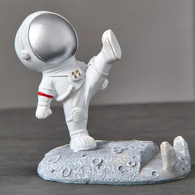 Nordic Astronaut Resin Mobile Phone Stand – Stylish Desk Holder and Unique Office Gift Idea