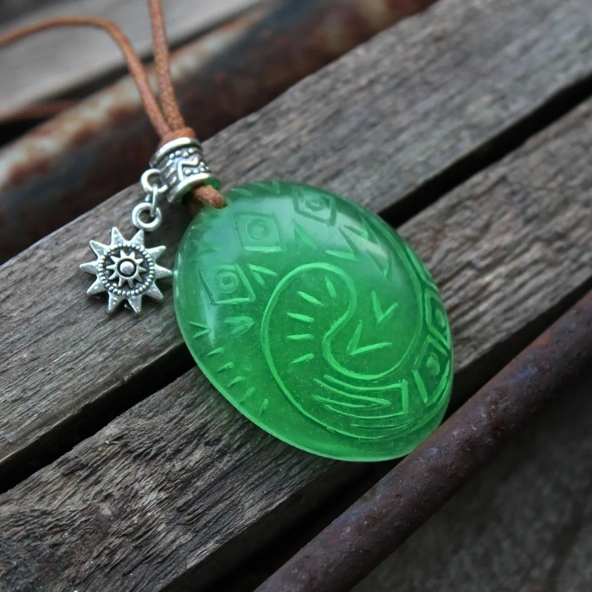 Glowing Heart of Te Fiti Necklace Pendant Glow in the Dark Jewellery Cosplay Unisex Gift Necklace