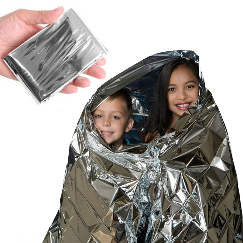 EMERGENCY MYLAR THERMAL BLANKET – Outdoor Survival Emergency Foil Heat Retain Camping Hiking Kit